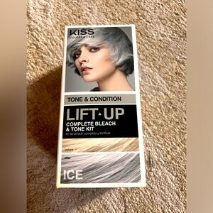 Kiss bleach & tone kit
